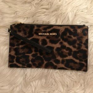 Michael Kors Wristlet